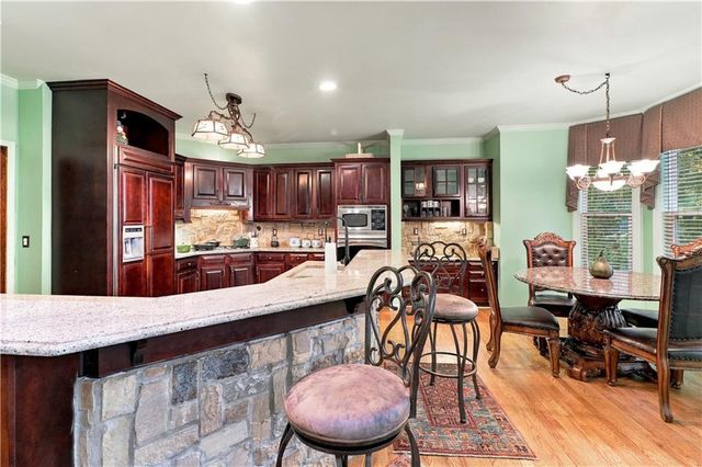 1300 Regency Center Drive, Atlanta, GA 30331