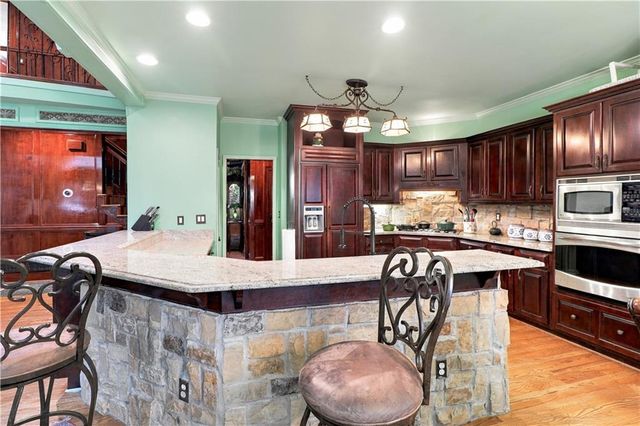 1300 Regency Center Drive, Atlanta, GA 30331
