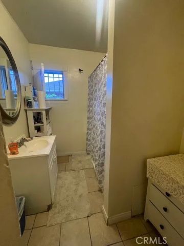 3875 Arlington, Los Angeles, CA 90008