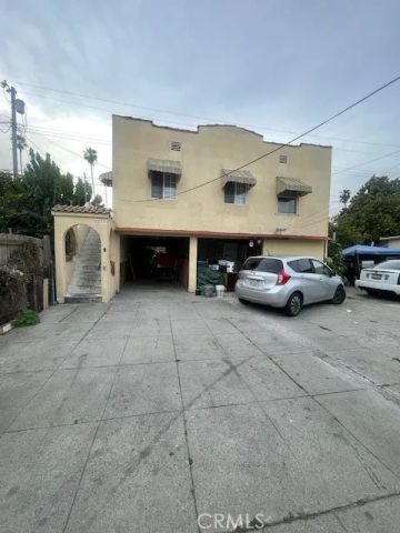 3875 Arlington, Los Angeles, CA 90008