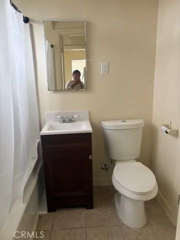 3875 Arlington, Los Angeles, CA 90008