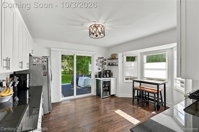 27738 Lathrup Boulevard, Lathrup Village, MI 48076
