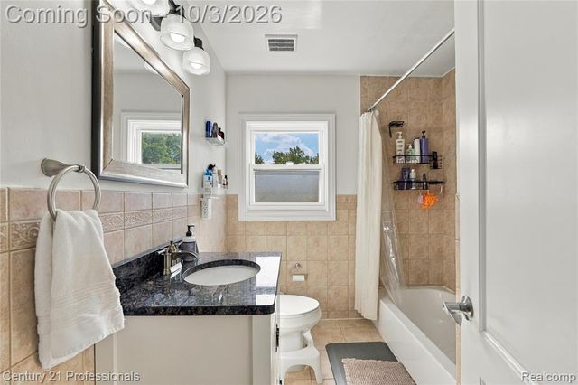 27738 Lathrup Boulevard, Lathrup Village, MI 48076