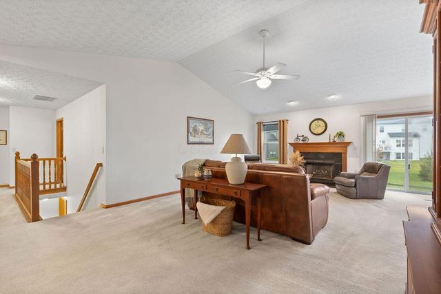 6964 Saint Ninians, Lewis Center, OH 43035