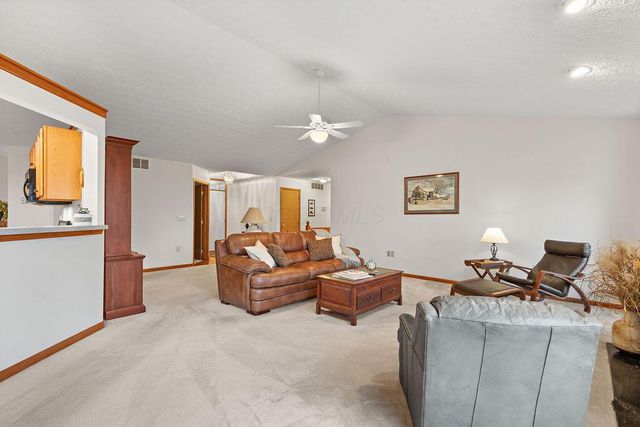 6964 Saint Ninians, Lewis Center, OH 43035