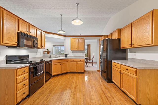 6964 Saint Ninians, Lewis Center, OH 43035