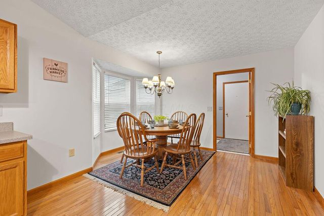 6964 Saint Ninians, Lewis Center, OH 43035