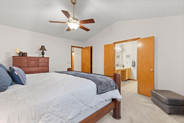 6964 Saint Ninians, Lewis Center, OH 43035