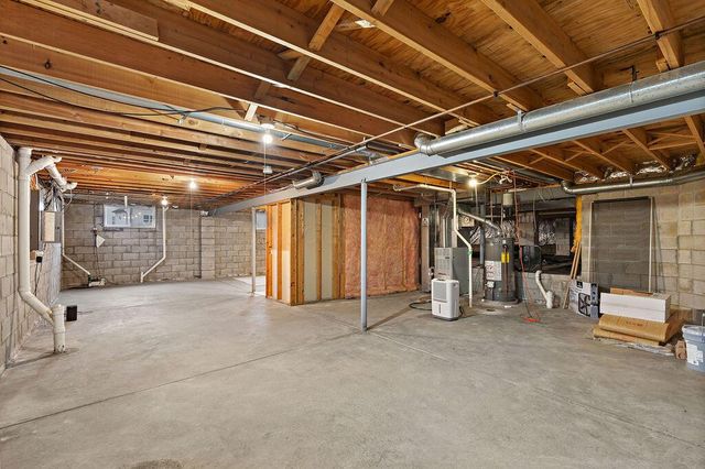 6964 Saint Ninians, Lewis Center, OH 43035