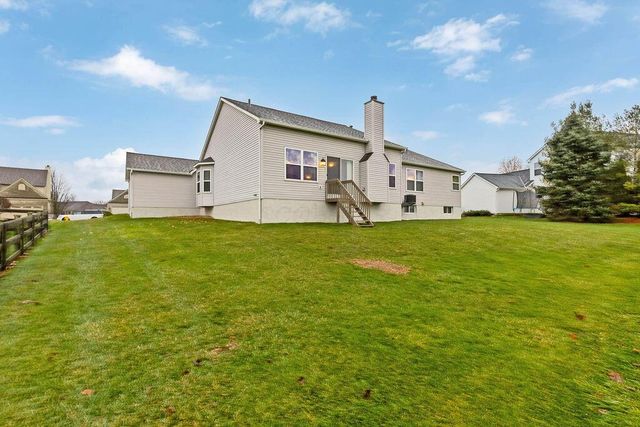 6964 Saint Ninians, Lewis Center, OH 43035