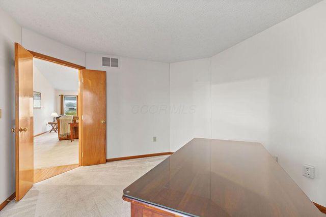 6964 Saint Ninians, Lewis Center, OH 43035