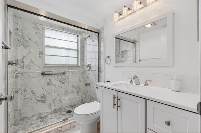 360 Fanshaw I, Boca Raton, FL 33434