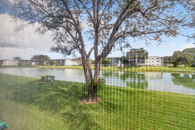 360 Fanshaw I, Boca Raton, FL 33434