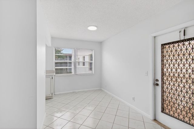 360 Fanshaw I, Boca Raton, FL 33434