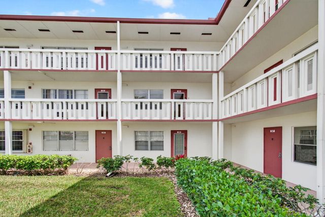 360 Fanshaw I, Boca Raton, FL 33434