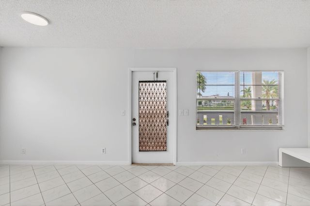 360 Fanshaw I, Boca Raton, FL 33434