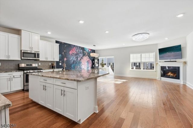 5 Gerhard Pl, Morris Twp., NJ 07960
