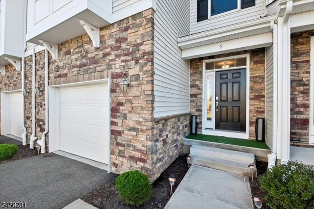5 Gerhard Pl, Morris Twp., NJ 07960