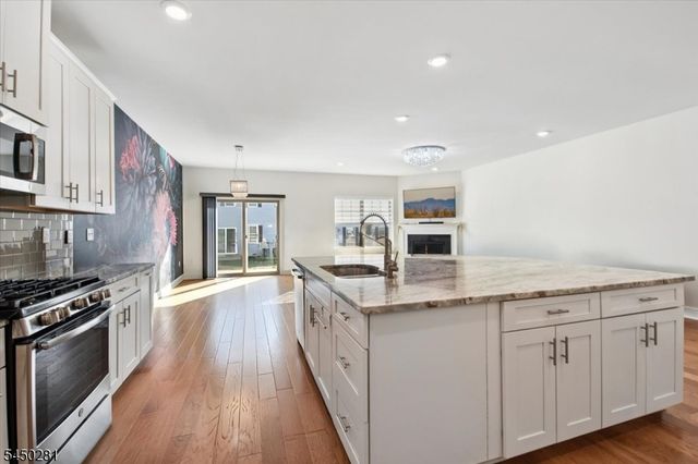 5 Gerhard Pl, Morris Twp., NJ 07960