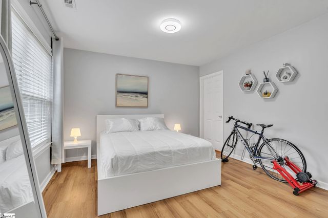 624 Ruddy Creek Circle, Greer, SC 29651