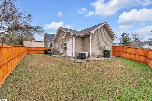 624 Ruddy Creek Circle, Greer, SC 29651