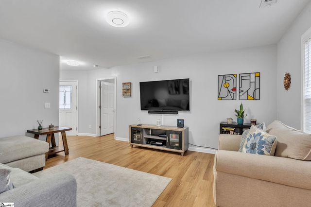 624 Ruddy Creek Circle, Greer, SC 29651