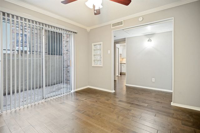 2979 Country Place Circle, Carrollton, TX 75006