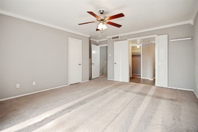 2979 Country Place Circle, Carrollton, TX 75006