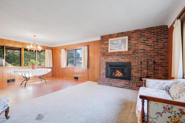 1964 Arlington Avenue E, Saint Paul, MN 55119