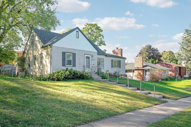 1964 Arlington Avenue E, Saint Paul, MN 55119