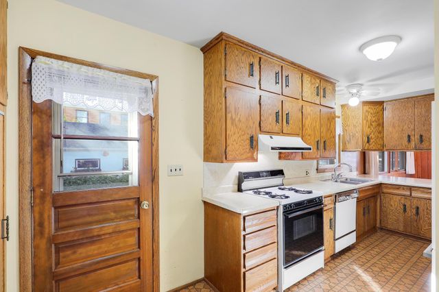 1964 Arlington Avenue E, Saint Paul, MN 55119