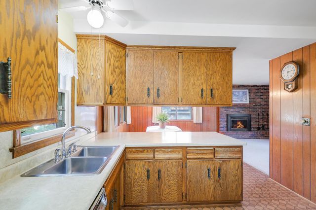 1964 Arlington Avenue E, Saint Paul, MN 55119