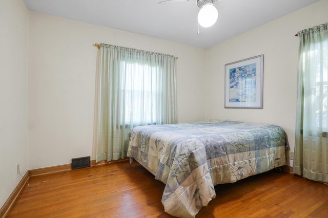 1964 Arlington Avenue E, Saint Paul, MN 55119