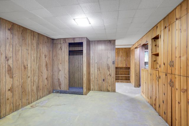 1964 Arlington Avenue E, Saint Paul, MN 55119