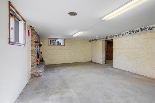 1964 Arlington Avenue E, Saint Paul, MN 55119