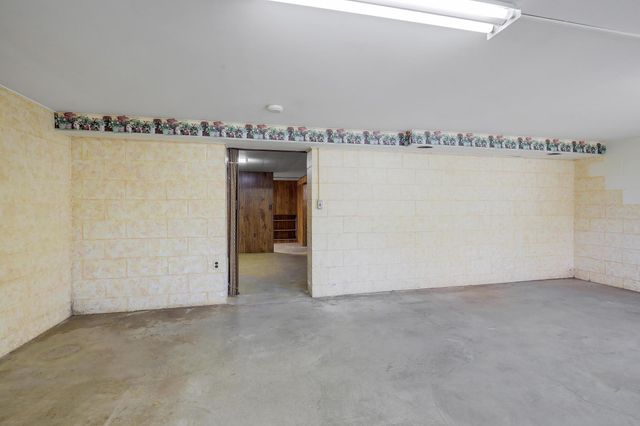 1964 Arlington Avenue E, Saint Paul, MN 55119