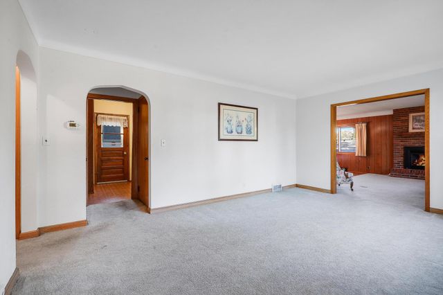 1964 Arlington Avenue E, Saint Paul, MN 55119