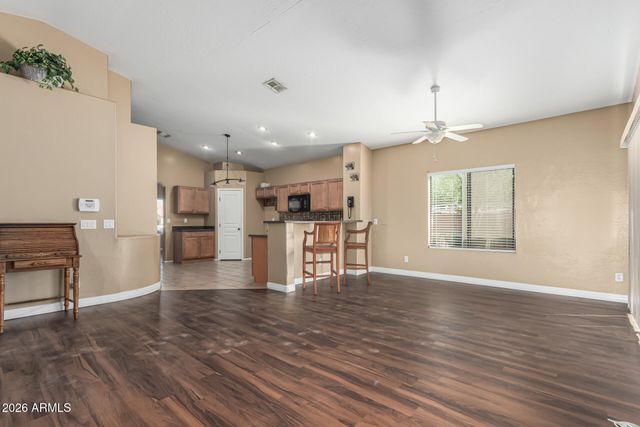 2513 W NOVAK Way, Phoenix, AZ 85041
