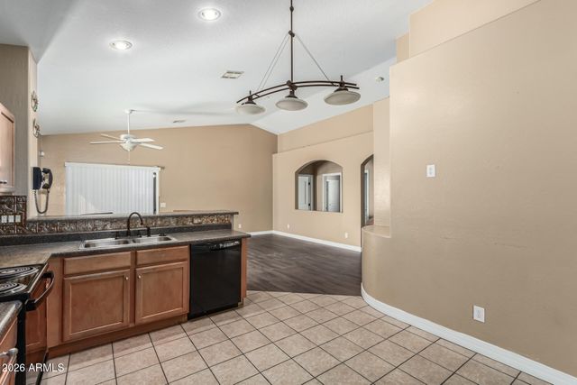 2513 W NOVAK Way, Phoenix, AZ 85041