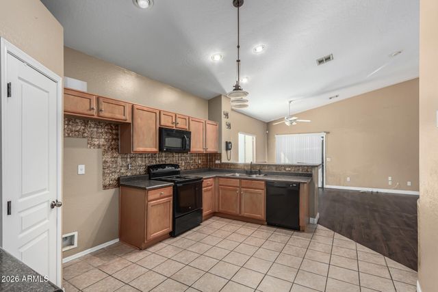 2513 W NOVAK Way, Phoenix, AZ 85041