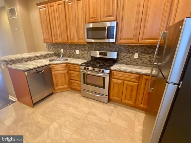 513 N COLLINGTON AVE, Baltimore, MD 21205