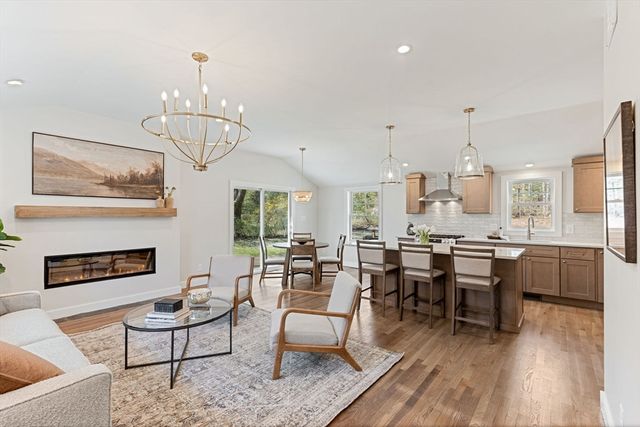 1111 Main St, Norwell, MA 02061