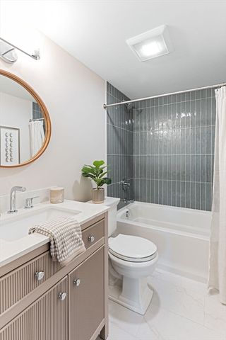 1111 Main St, Norwell, MA 02061