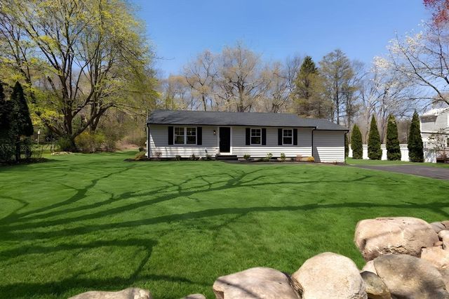 1111 Main St, Norwell, MA 02061