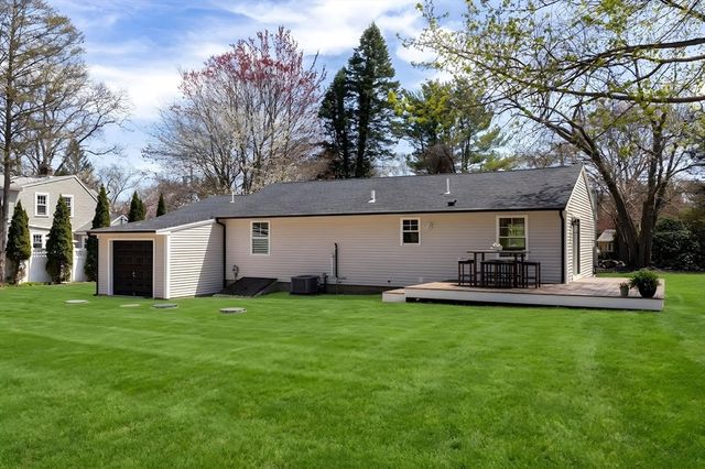 1111 Main St, Norwell, MA 02061