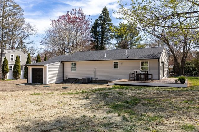 1111 Main St, Norwell, MA 02061