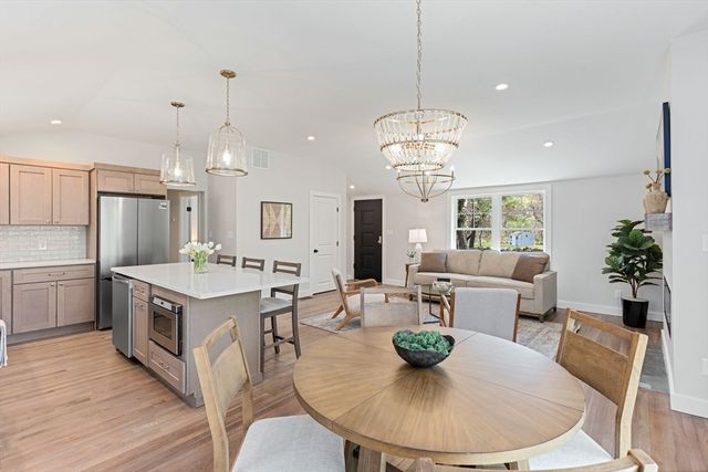 1111 Main St, Norwell, MA 02061