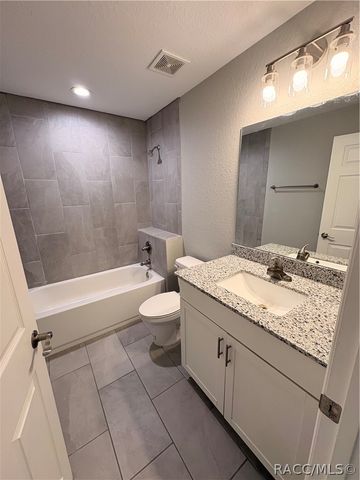 22 Dogwood Drive Court, Ocala, FL 34472