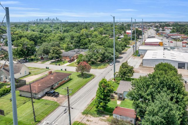 7304 Kinney Street, Houston, TX 77087