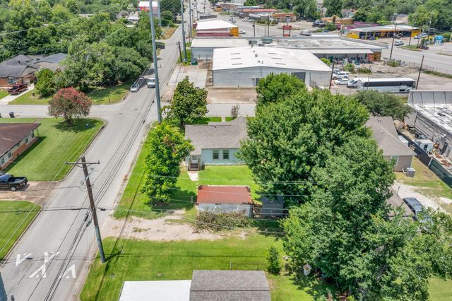 7304 Kinney Street, Houston, TX 77087